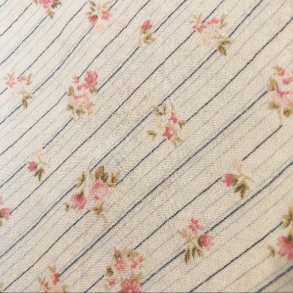 Vintage Slit Bell Sleeve Floral Stripe Soft Blouse - Picture 4 of 8